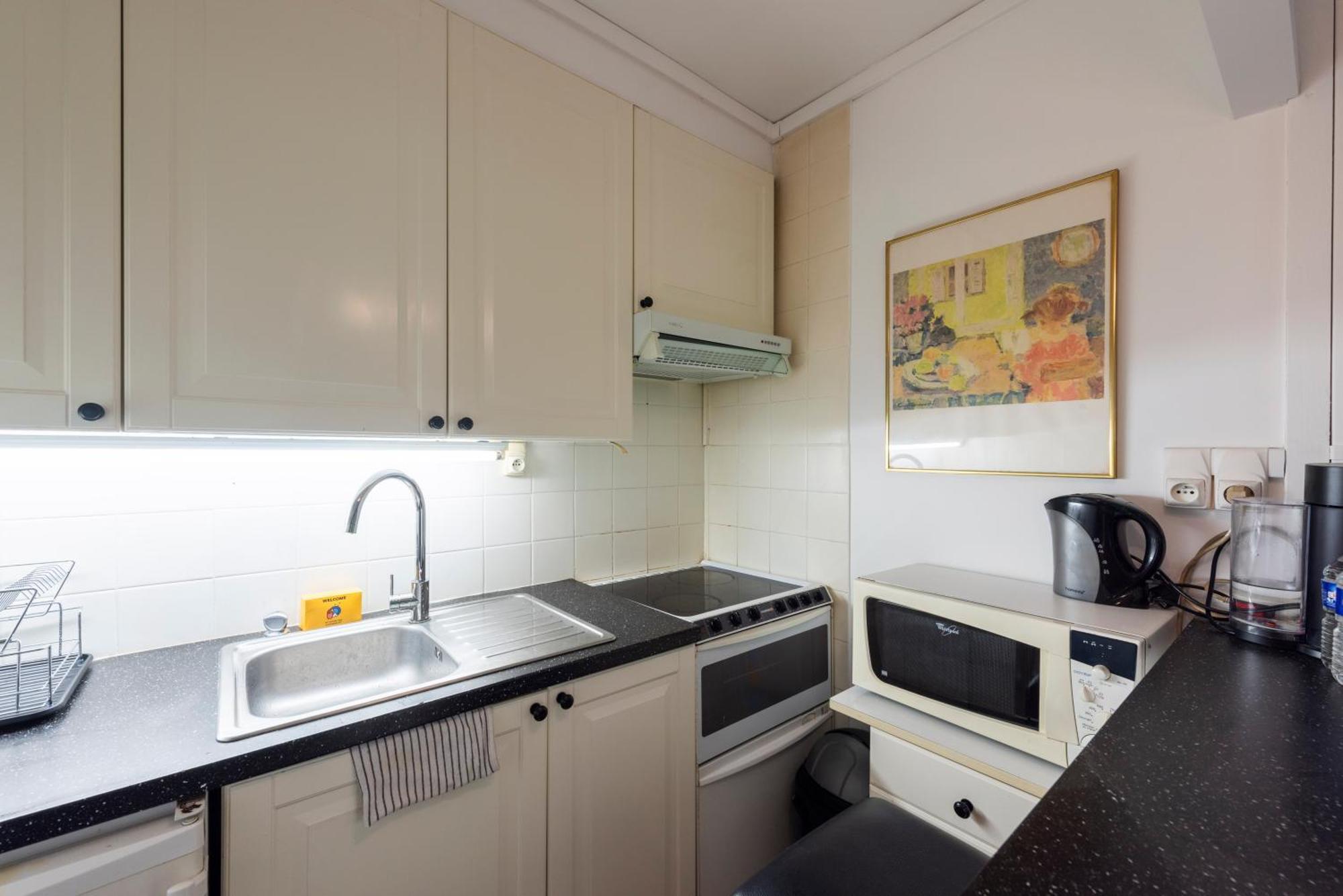Appartement A Montmartre Avec Terrasse Parijs